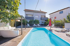 Crowonder Lucky Holiday House with Pool and Patio 30 meters from the Beach
